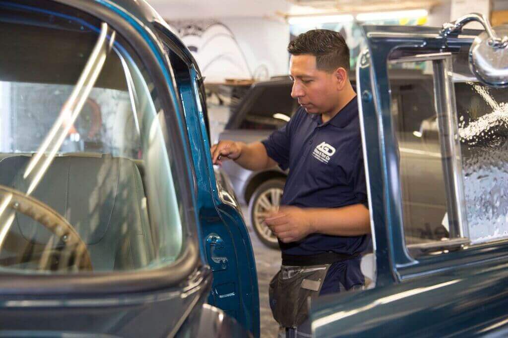 Alberto2 AGD Auto Glass & Tint Co.