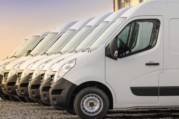 Streamlining Fleet Auto Glass Management: Catering to Diverse Industries